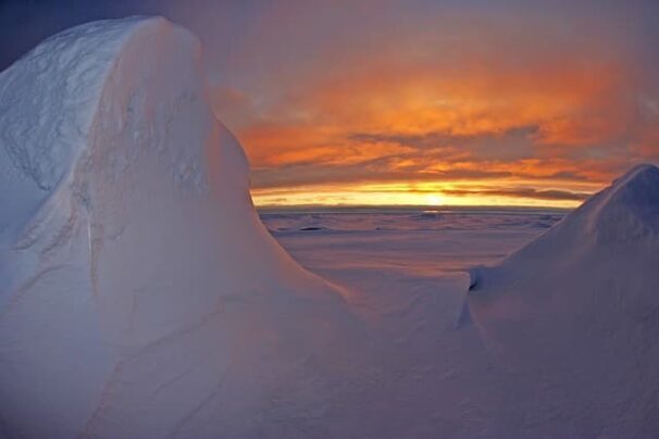 Sightseeing in the Arctic Ocean